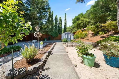 Exterior - 124 Hydrangea Ct, Vallejo, CA 94591 photo 10 of 15