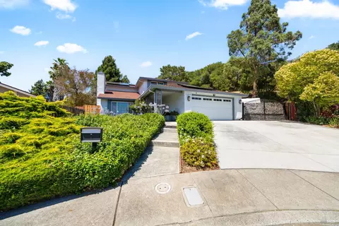 Exterior - 124 Hydrangea Ct, Vallejo, CA 94591 photo 14 of 15