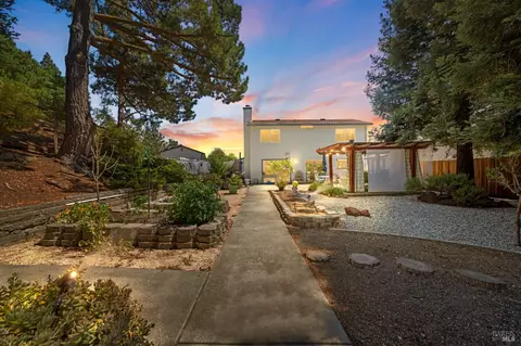 Exterior - 124 Hydrangea Ct, Vallejo, CA 94591 photo 3 of 15