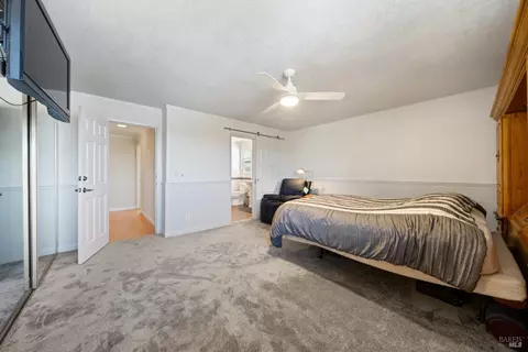 Bedroom - 124 Hydrangea Ct, Vallejo, CA 94591 photo 2 of 6