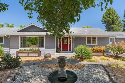 247 Greenwood Ter, Sebastopol, CA 95472