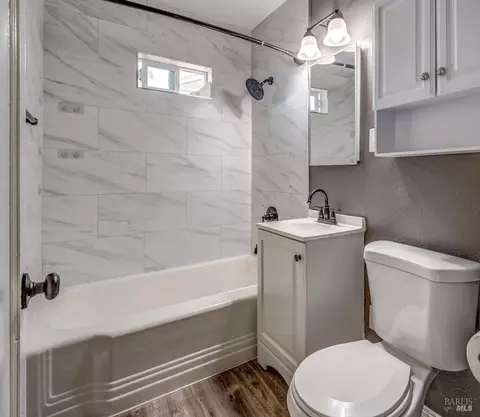 Bath - 2936 Burnette St, Vallejo, CA 94591 photo 1 of 1