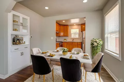 Dining - 2936 Burnette St, Vallejo, CA 94591 photo 1 of 1