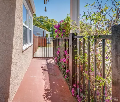 Exterior - 2936 Burnette St, Vallejo, CA 94591 photo 4 of 11