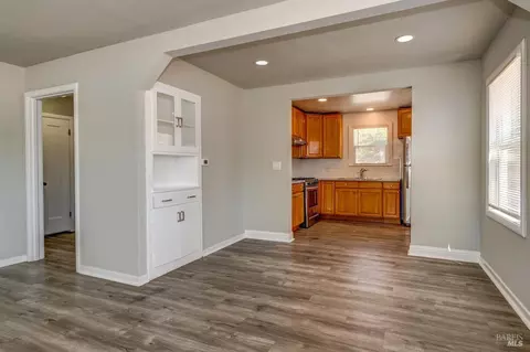 Living - 2936 Burnette St, Vallejo, CA 94591 photo 3 of 3