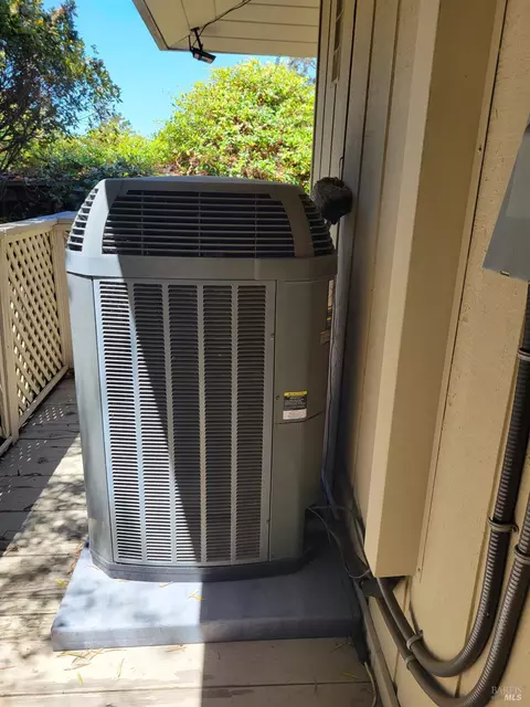 Exterior - 1607 Vervais Ave, Vallejo, CA 94591 photo 16 of 16