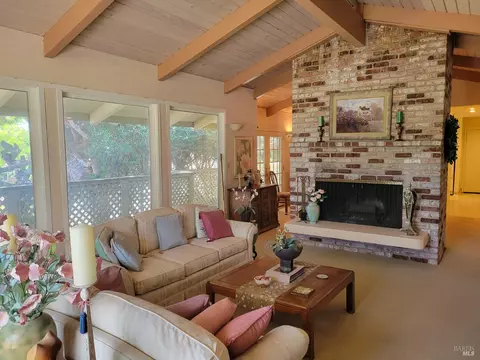 Living - 1607 Vervais Ave, Vallejo, CA 94591 photo 3 of 6
