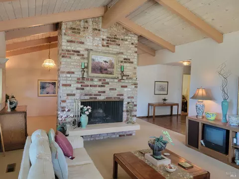 Living - 1607 Vervais Ave, Vallejo, CA 94591 photo 1 of 6