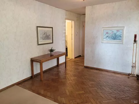 Entry Way - 1607 Vervais Ave, Vallejo, CA 94591 photo 3 of 4