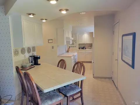 Dining - 1607 Vervais Ave, Vallejo, CA 94591 photo 1 of 2