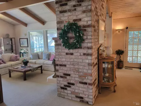 Living - 1607 Vervais Ave, Vallejo, CA 94591 photo 4 of 6