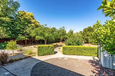 937 Manor Dr, Sonoma, CA 95476 photo 4