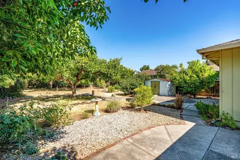937 Manor Dr, Sonoma, CA 95476 photo 3