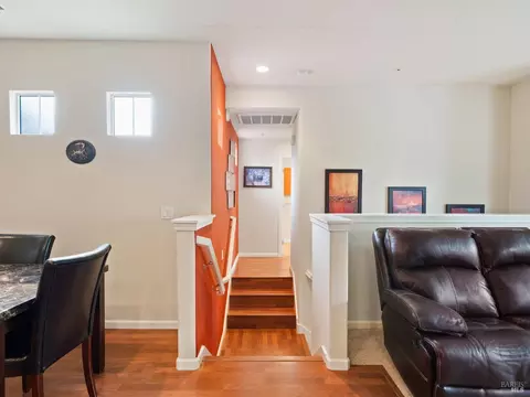 Entry Way - 165 Stonegate Cir #E, Cloverdale, CA 95425 photo 1 of 1