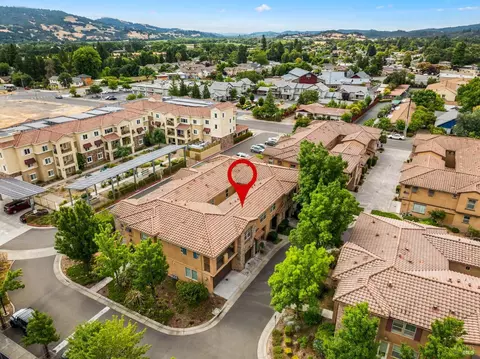 View/Area - 165 Stonegate Cir #E, Cloverdale, CA 95425 photo 1 of 3
