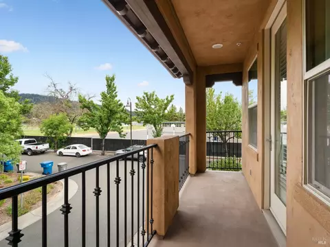 Exterior - 165 Stonegate Cir #E, Cloverdale, CA 95425 photo 1 of 3