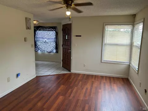 Living - 109 Phelan Ave, Vallejo, CA 94590 photo 3 of 3