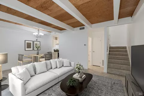 1550 Center Rd #45, Novato, CA 94947