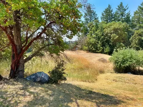 27241 Poppy Dr, Willits, CA 95490 photo 3