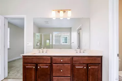 Bath - 2152 Eva St, Napa, CA 94559 photo 6 of 7