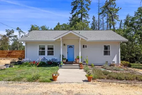 228-234 Mariposa Dr, Angwin, CA 94508