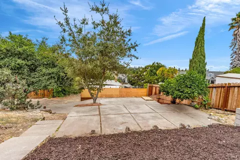 Exterior - 544 Napa Ave, Rodeo, CA 94572 photo 6 of 6