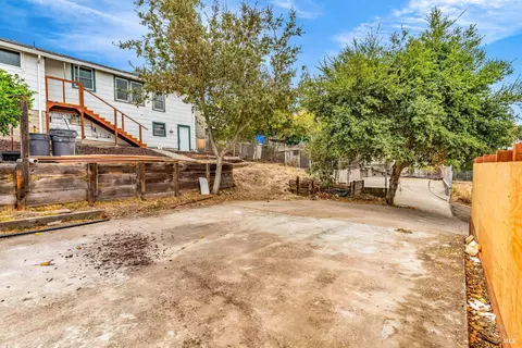 Exterior - 544 Napa Ave, Rodeo, CA 94572 photo 4 of 6