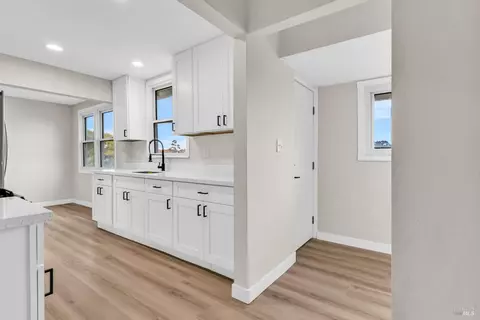 Entry Way - 544 Napa Ave, Rodeo, CA 94572 photo 3 of 5