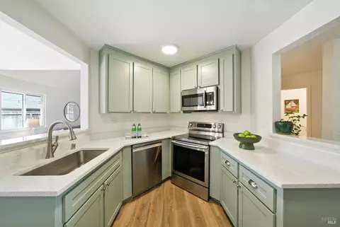 8128 Sunflower Dr, Cotati, CA 94931 photo 8