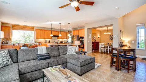 8414 Stomper Dr, Windsor, CA 95492 photo 6