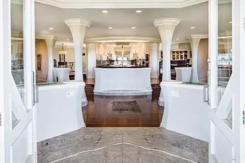 Entry Way - 365 Ely Rd N, Petaluma, CA 94954 photo 2 of 3