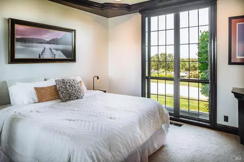 Bedroom - 365 Ely Rd N, Petaluma, CA 94954 photo 3 of 6