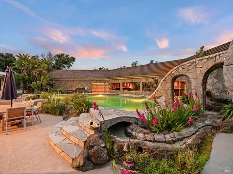 Exterior - 365 Ely Rd N, Petaluma, CA 94954 photo 9 of 23