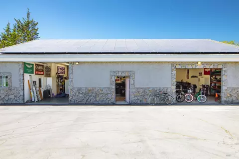 Exterior - 365 Ely Rd N, Petaluma, CA 94954 photo 20 of 23