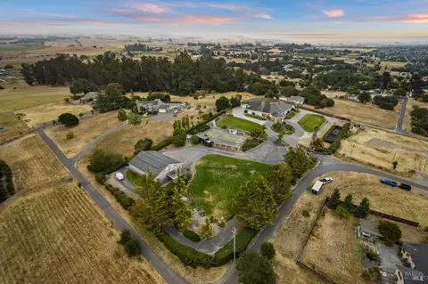 View/Area - 365 Ely Rd N, Petaluma, CA 94954 photo 5 of 6