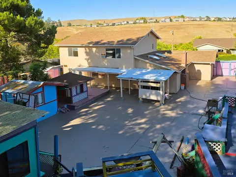 Exterior - 1379 Shea Ter, Vallejo, CA 94591 photo 4 of 7