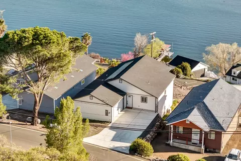 11911 Lakeshore Dr, Clearlake, CA 95422