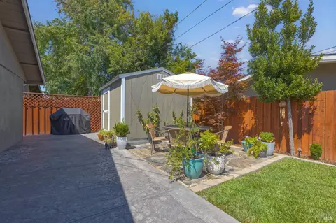 Exterior - 243 Cedar St, Vacaville, CA 95688 photo 6 of 8