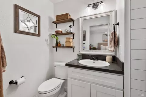 Bath - 243 Cedar St, Vacaville, CA 95688 photo 3 of 4