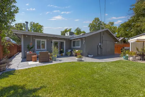 Exterior - 243 Cedar St, Vacaville, CA 95688 photo 8 of 8