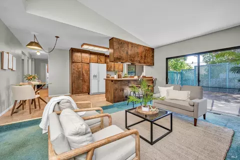 Living - 175 Vine Dr, Cloverdale, CA 95425 photo 4 of 4