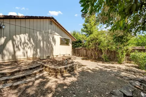 Exterior - 175 Vine Dr, Cloverdale, CA 95425 photo 8 of 8