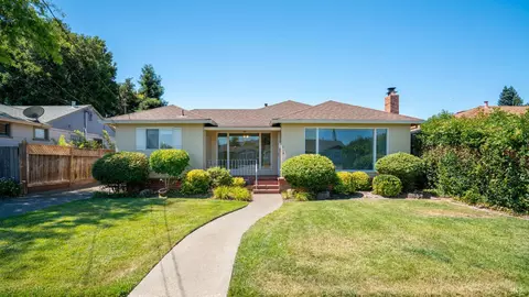 114 Edith St, Petaluma, CA 94952