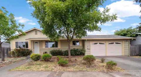 717 Willrush St, Santa Rosa, CA 95401