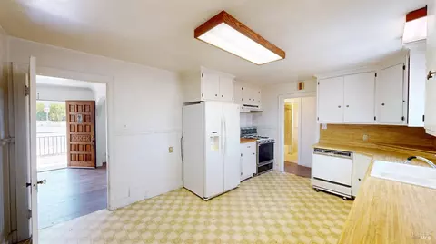 Kitchen - 87 Front St, Healdsburg, CA 95448 photo 1 of 4