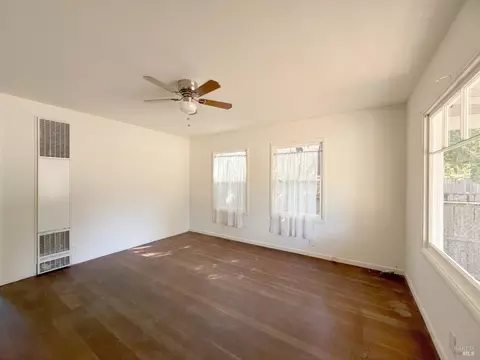 Living - 420 Della Ave, Willits, CA 95490 photo 3 of 3