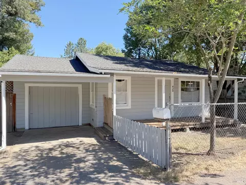 420 Della Ave, Willits, CA 95490