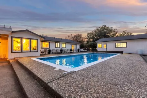 3000 Hagen Rd, Napa, CA 94558