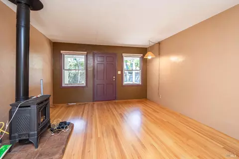 Living - 431 E Berna Ave, Napa, CA 94559 photo 4 of 7