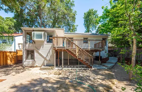 Exterior - 431 E Berna Ave, Napa, CA 94559 photo 6 of 23
